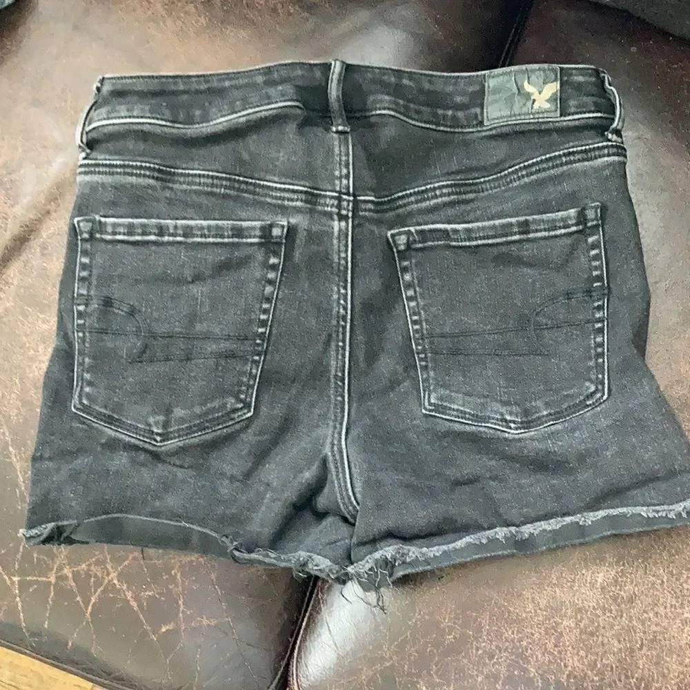 American Eagle Super Hi-Rise Shortie